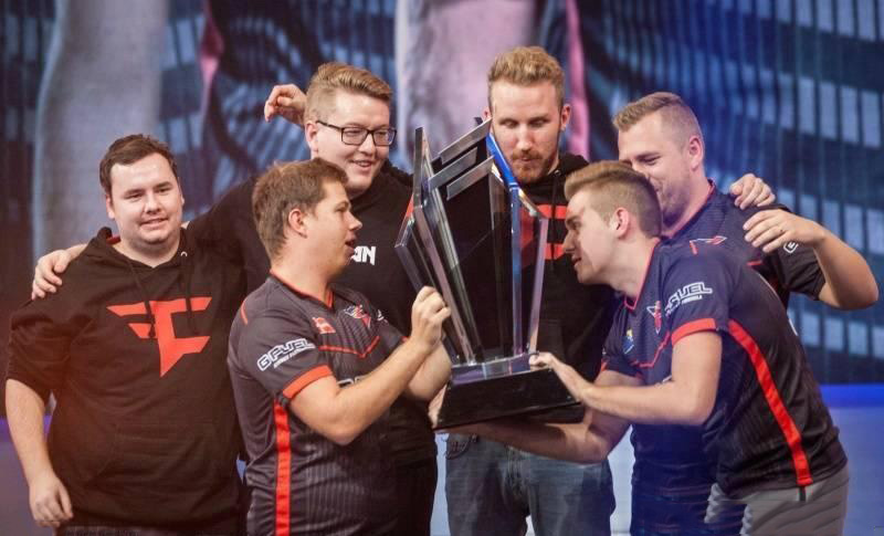 LPL赛区S14资格赛对战出炉：WBG优先选边对战LNG NIP再战JDG